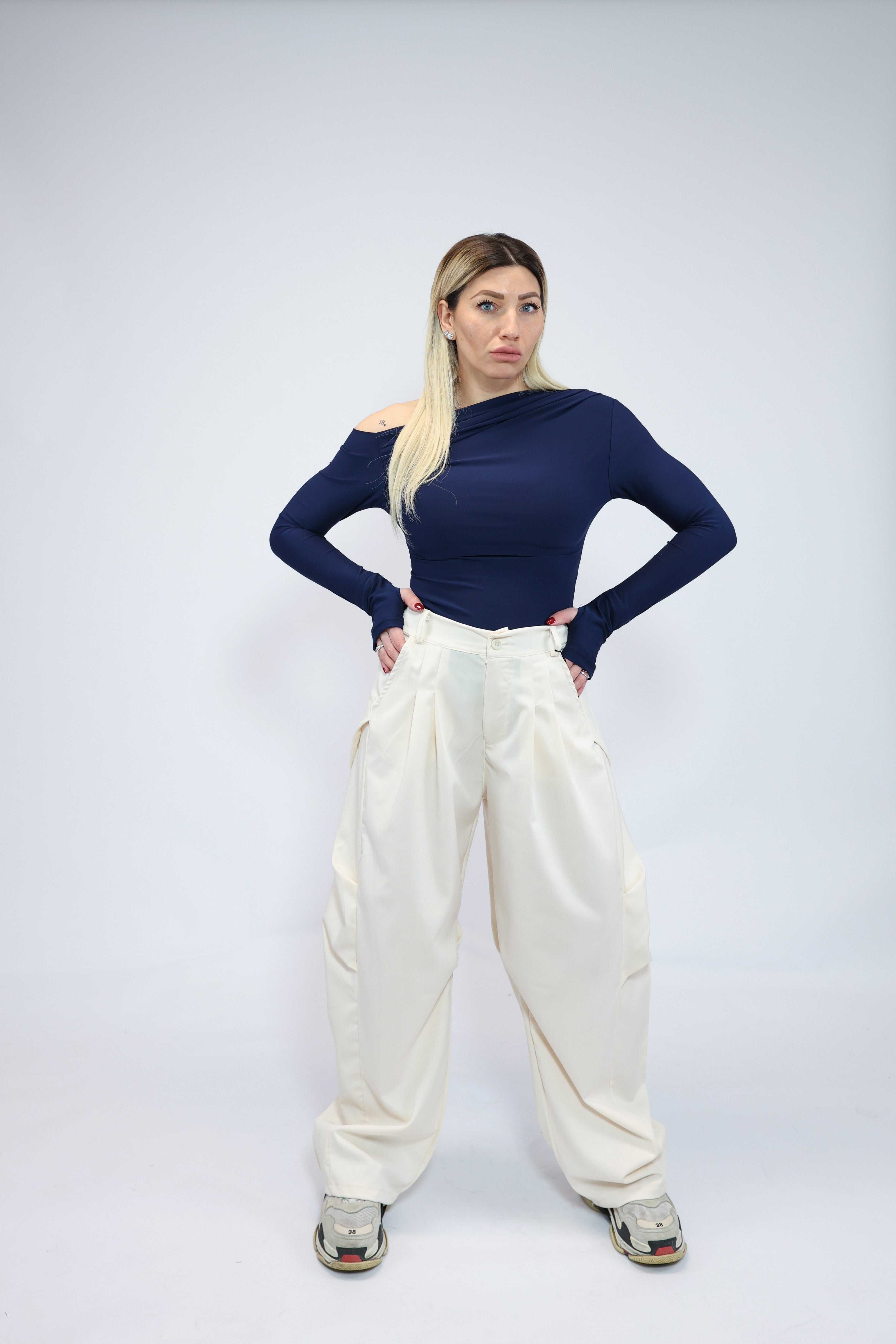 PANTALONE GAMBA LARGA