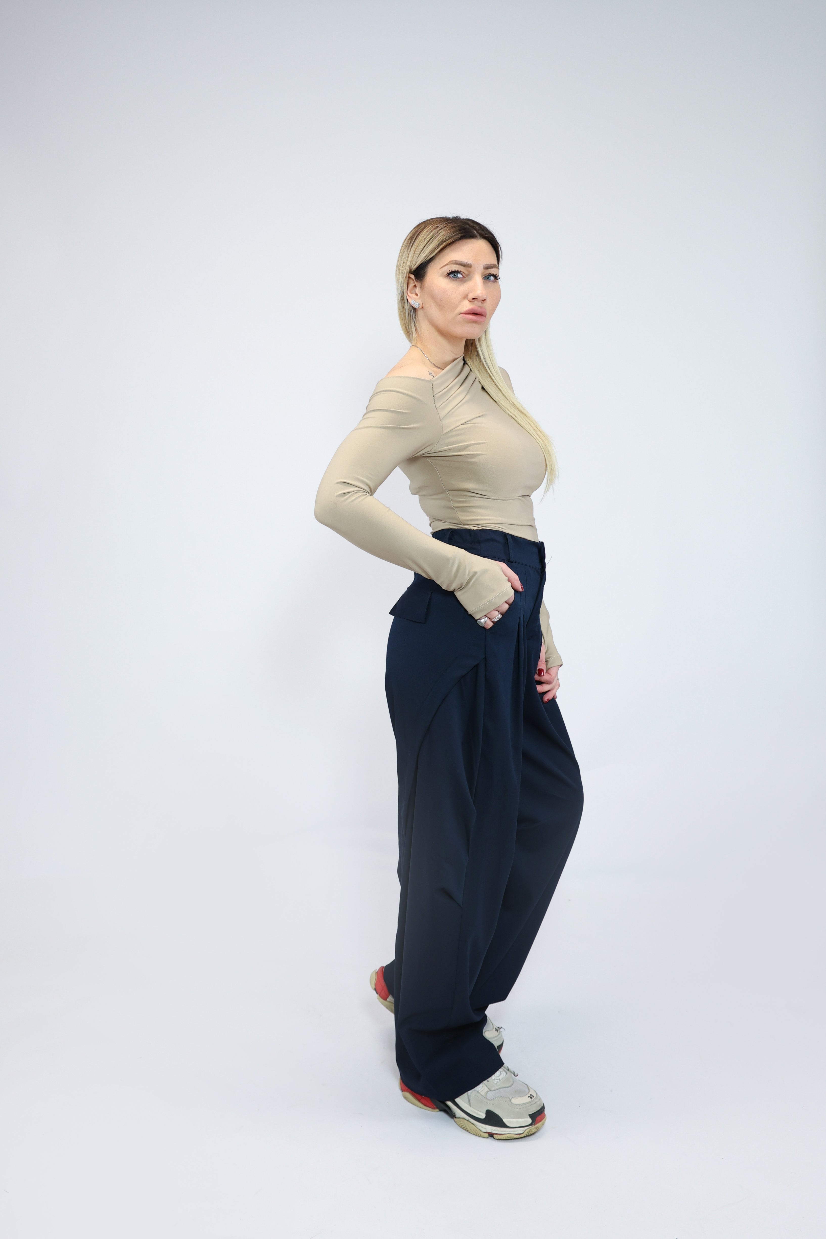 PANTALONE GAMBA LARGA